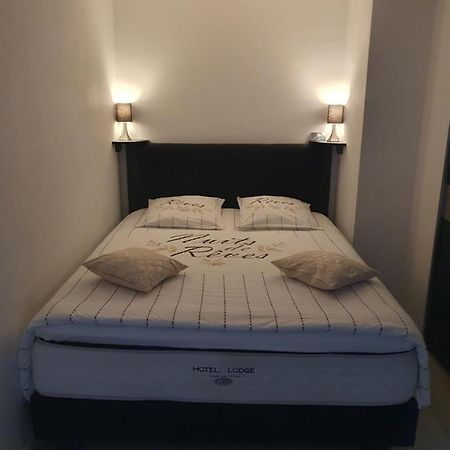 Appartement Cosy Proche De L'Aeroport T R A N S F E R T Sur Demande Saint-Denis Exterior foto